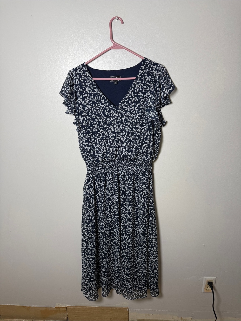 Everlily Navy Blue Floral V-Neck Midi Dress Size Large